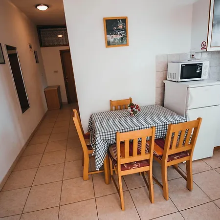 Apartments Visnjic Zaboric Exterior photo