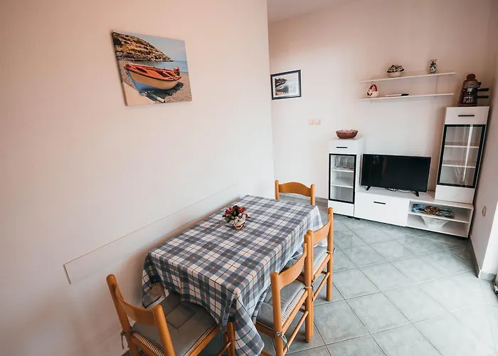 Apartments Visnjic